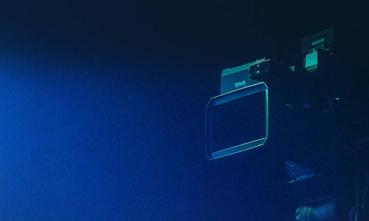 التركيب والتكنولوجيا