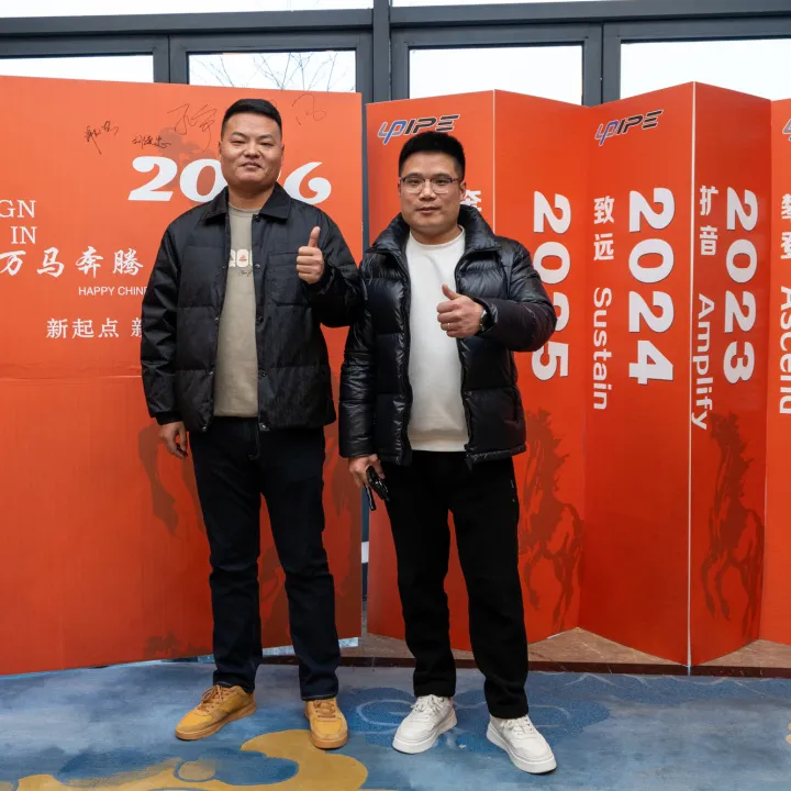 تسجيل الدخول والإبحار